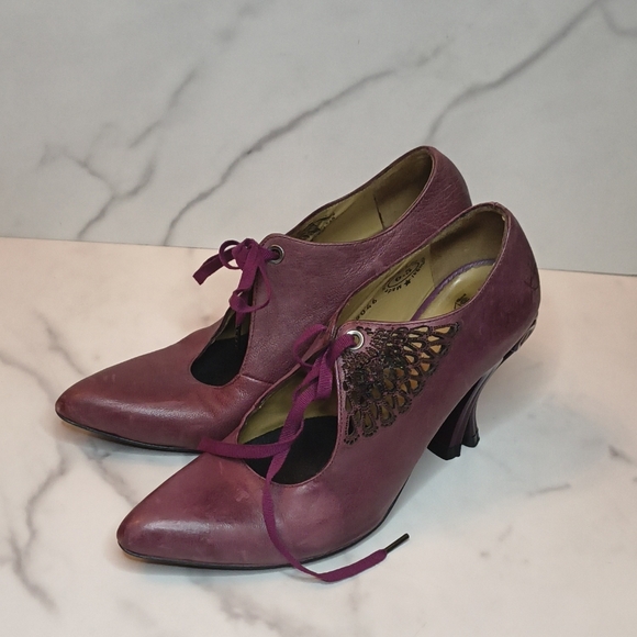 Fluevog Estella Laser Cut Lace Up Heel - Picture 7 of 7